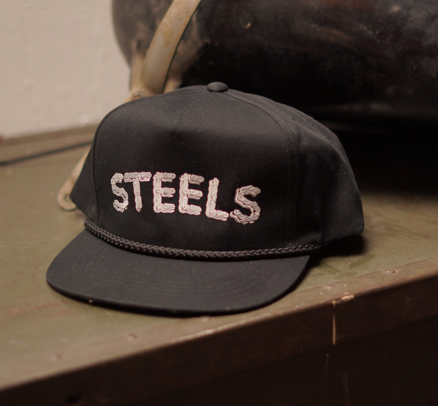 CHAIN HAT