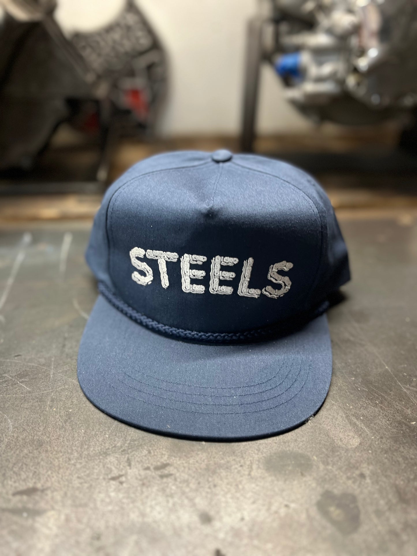 CHAIN HAT